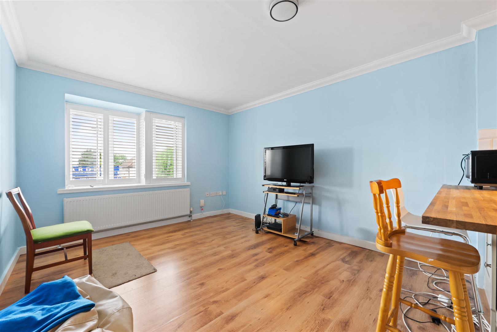 2 bed property in Epsom Road, Sutton